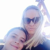 La Roe's photo