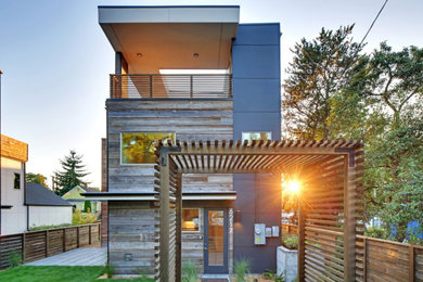 Modern exterior home idea in Seattle