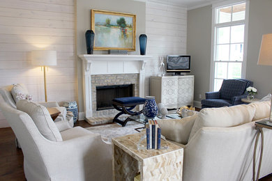 Home design - large transitional home design idea in New Orleans