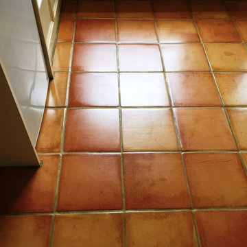 Cleaning and Sealing a Terracotta Tiled Floor in Oxford