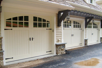 Elegant garage photo in Boston