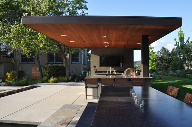 Модернизм Дворик by Huettl Landscape Architecture