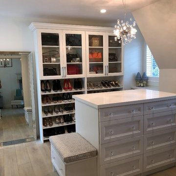 Island and purse/shoe storage