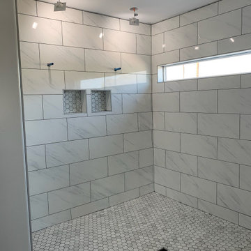 Modern Walk-In Shower with Linear Drain & Double Niches