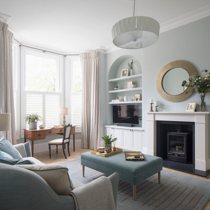75 Beautiful Victorian Living Room with a Wall Mounted TV Ideas and ...