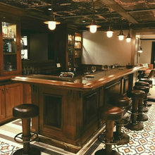 Lakehouse Lower Bar/Billiards Room