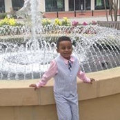 Yolanda Flores's photo