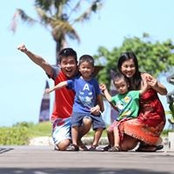Lewis Hong's photo