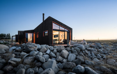 Skylark Cabin: A Luxury Escape Nestled in Open Grasslands