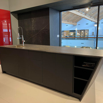 Diamond Dekton Table