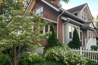 Traditional exterior home idea in Detroit