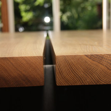 Zweigeteilter Tisch