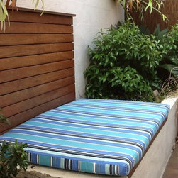 Custom made outdoor cushions - Products
