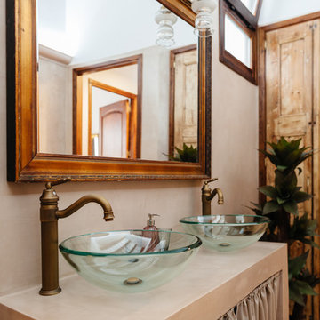 Baño rústico revestido en microcemento