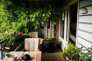 Inspiration for a modern deck in Copenhagen.