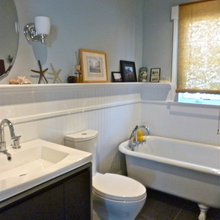 Bathroom: Camode