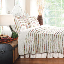 Master BR bedspread/Quilts