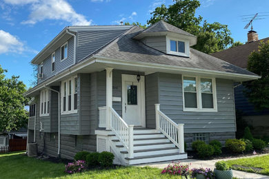 Example of a classic exterior home design in Cincinnati