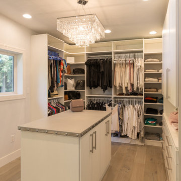 Contemporary Master Suite