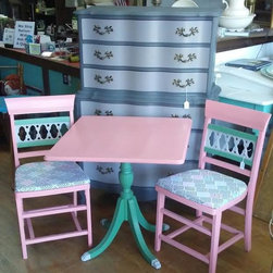 Painted Duncan Phyfe Table and Chairs Set - Dining Sets