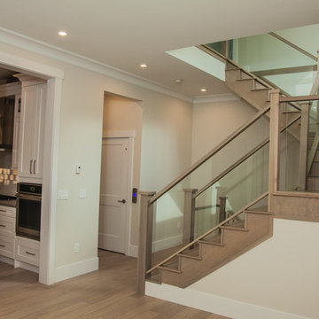 Entry/Staircase