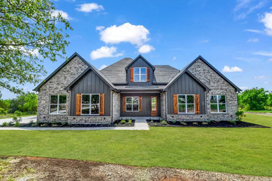 Exterior home photo in Dallas