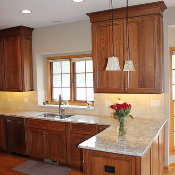 Libertyville Kitchen & Guest Bath