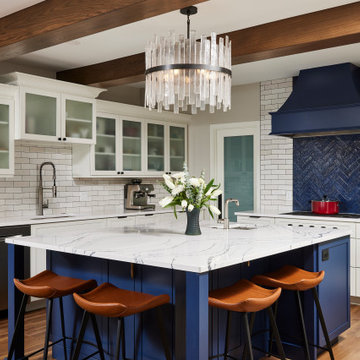 Lakeside Luxury: A Transitional Kitchen Remodel with Panoramic Views