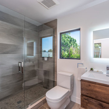 Contemporary Guest Bath | Wrightwood Residence | Studio City, CA