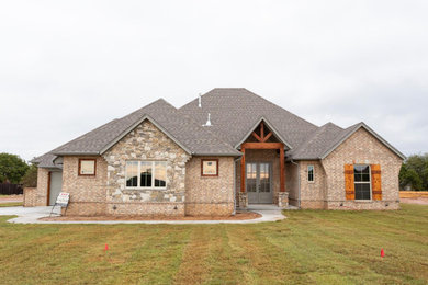 Inspiration for a timeless home design remodel in Oklahoma City