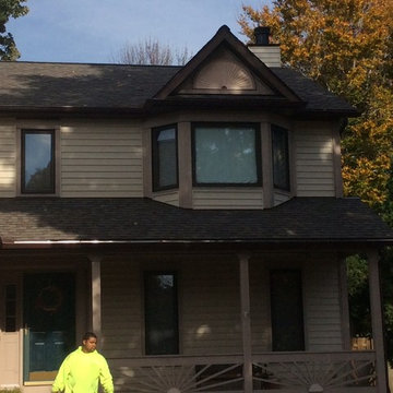 Job after
Landmark weathered wood
Royal brown 5 inch gutters and down spouts
Shu