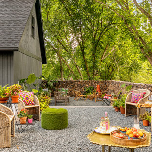 Mittelgroßer, Unbedeckter Eklektischer Patio mit Kies neben dem Haus in Minneapolis