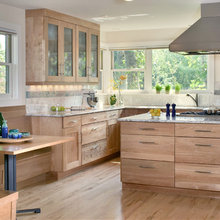 Amos Kitchen