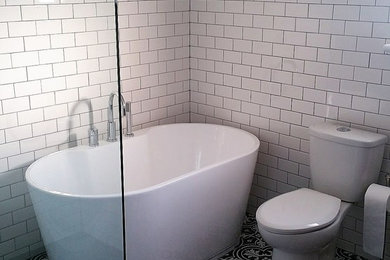 Example of a bathroom design in Toronto