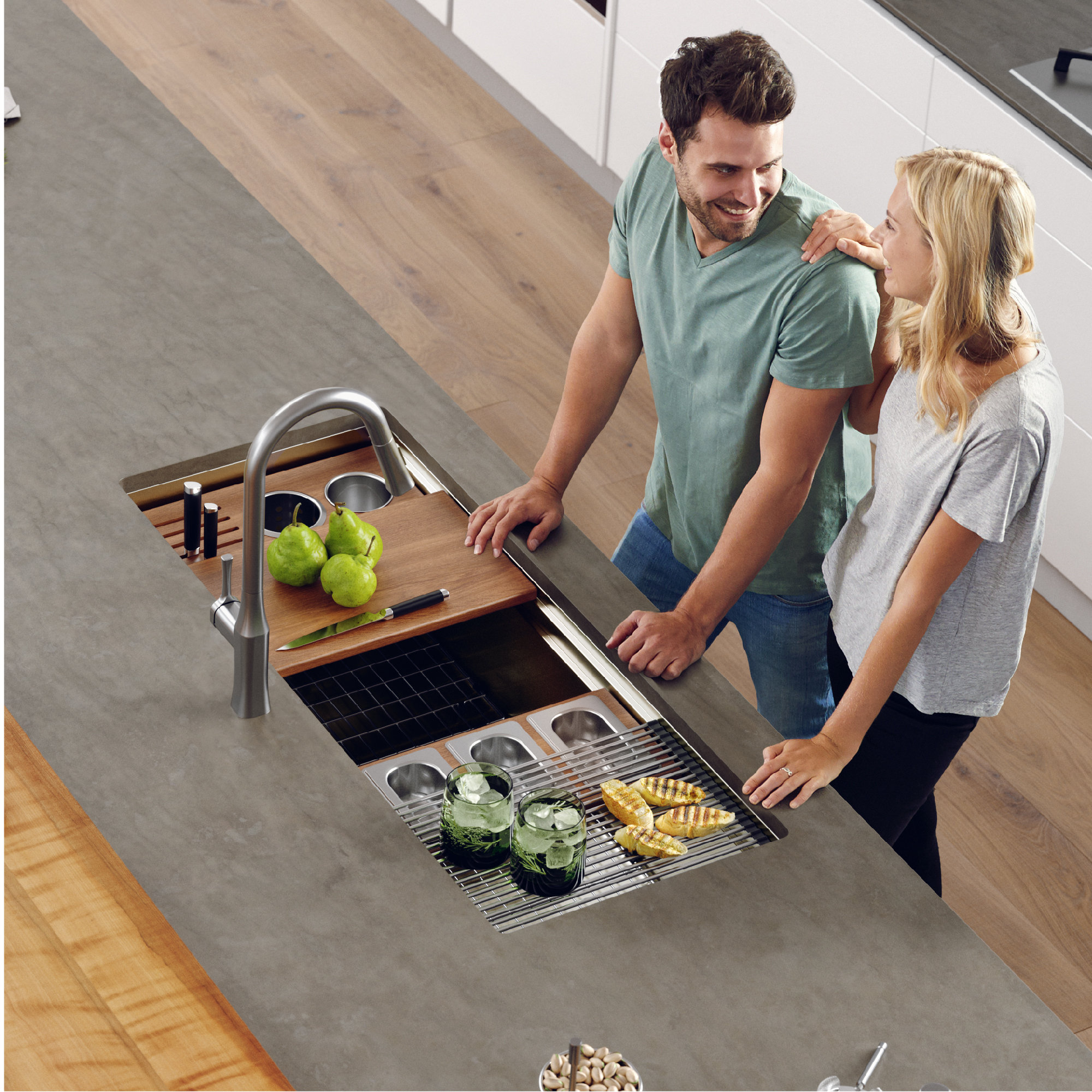 Karran KKF140 1-Handle Pull-Down Sprayer Kitchen Faucet, Stainless Steel