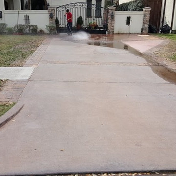 Bellaire driveway stain and seal, pressure wash and acid wash driveway first