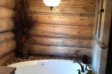 Mountain style bathroom photo in Minneapolis