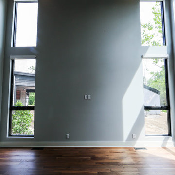 5658 Modern Home