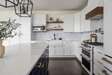 Kitchen - transitional kitchen idea in Seattle