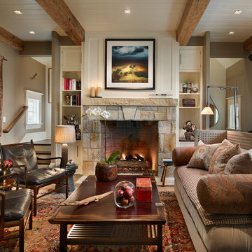 Traditional Living Room