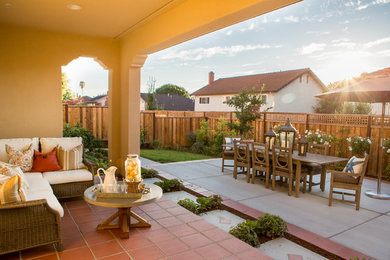 Tuscan patio photo in San Francisco