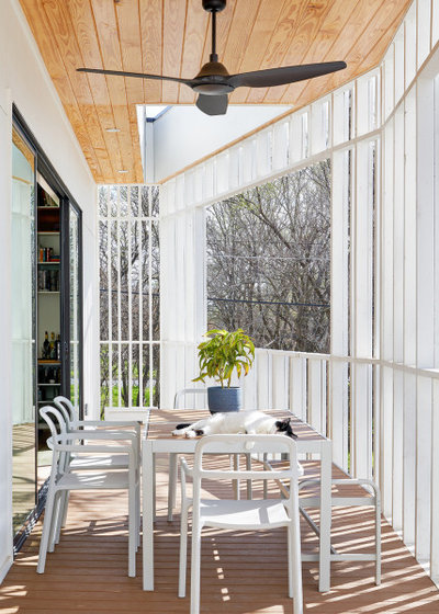 Midcentury Deck by Murray Legge Architecture