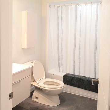 South Vancouver Strata Condo – Contemporary Bathroom Upgrade