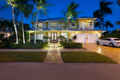 Example of a classic exterior home design in Miami