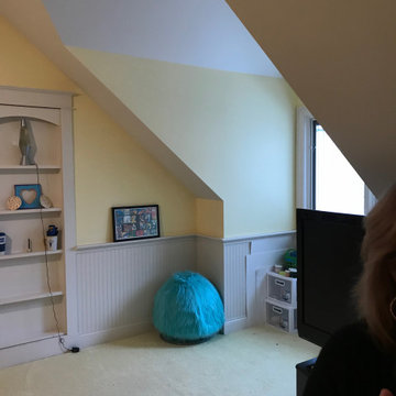 Girl's study/craft room