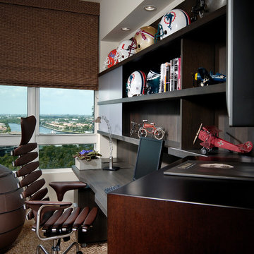Sophisticated Contemporary ocean side condominium