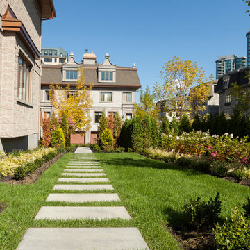 Transitional Style Walkway