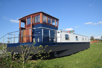 Show home for narrow boat