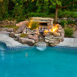 Pool Waterfall Water Feature - Outdoor Fountains And Ponds