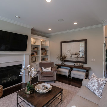 Midland, Neutral Great Room